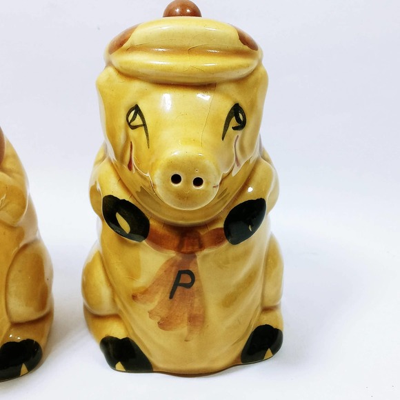 Vtg Anthropomorphic Pigs Salt Pepper Shakers Big Hats & Scarfs  (4e) - Picture 3 of 7
